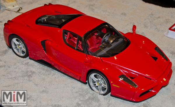 Montage Ferrari Enzo 1:10 Altaya - étape 10d