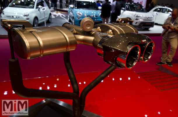 Alfa Roméo 4C echappement akrapovic mondial auto 2014