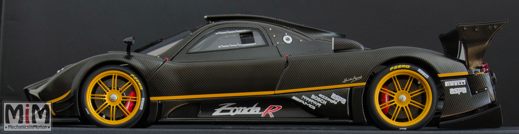 Pagani Zonda R 1:18 scale